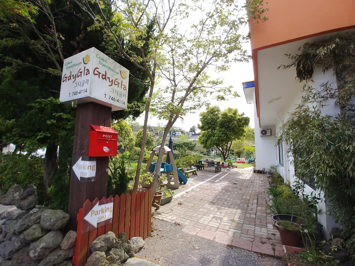 Gdygla Guesthouse Jeju Buitenkant foto